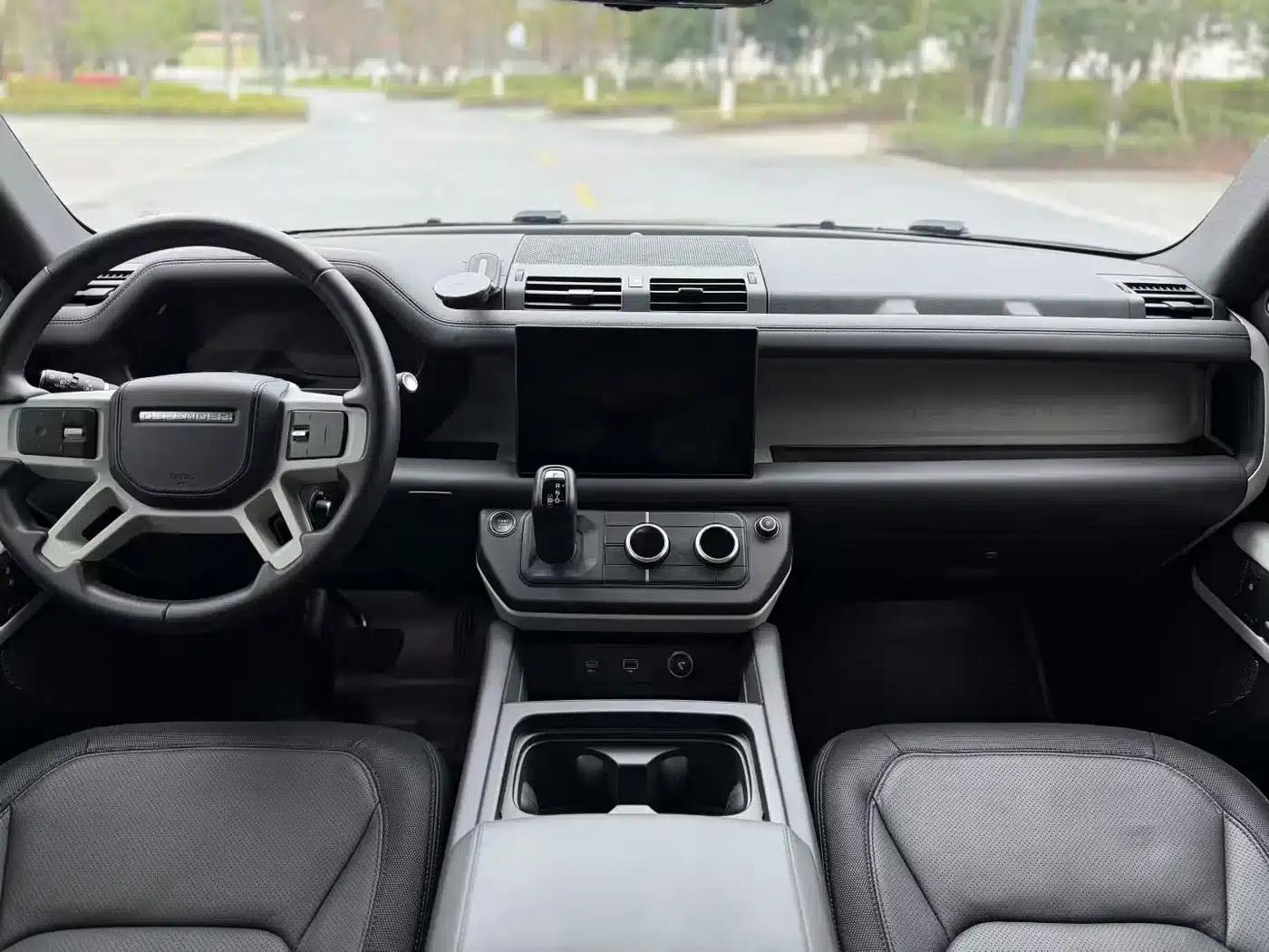 2024 Land Rover Defender 90 3.0T P400 HSE — миниатюра 4