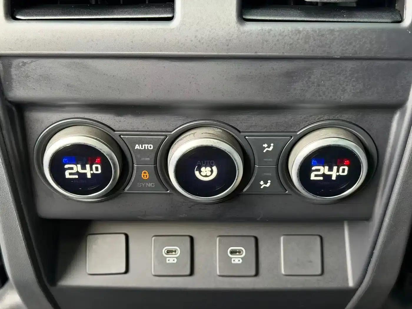 2024 Land Rover Defender 110 3.0T P400 X-DYNAMIC HSE — миниатюра 14