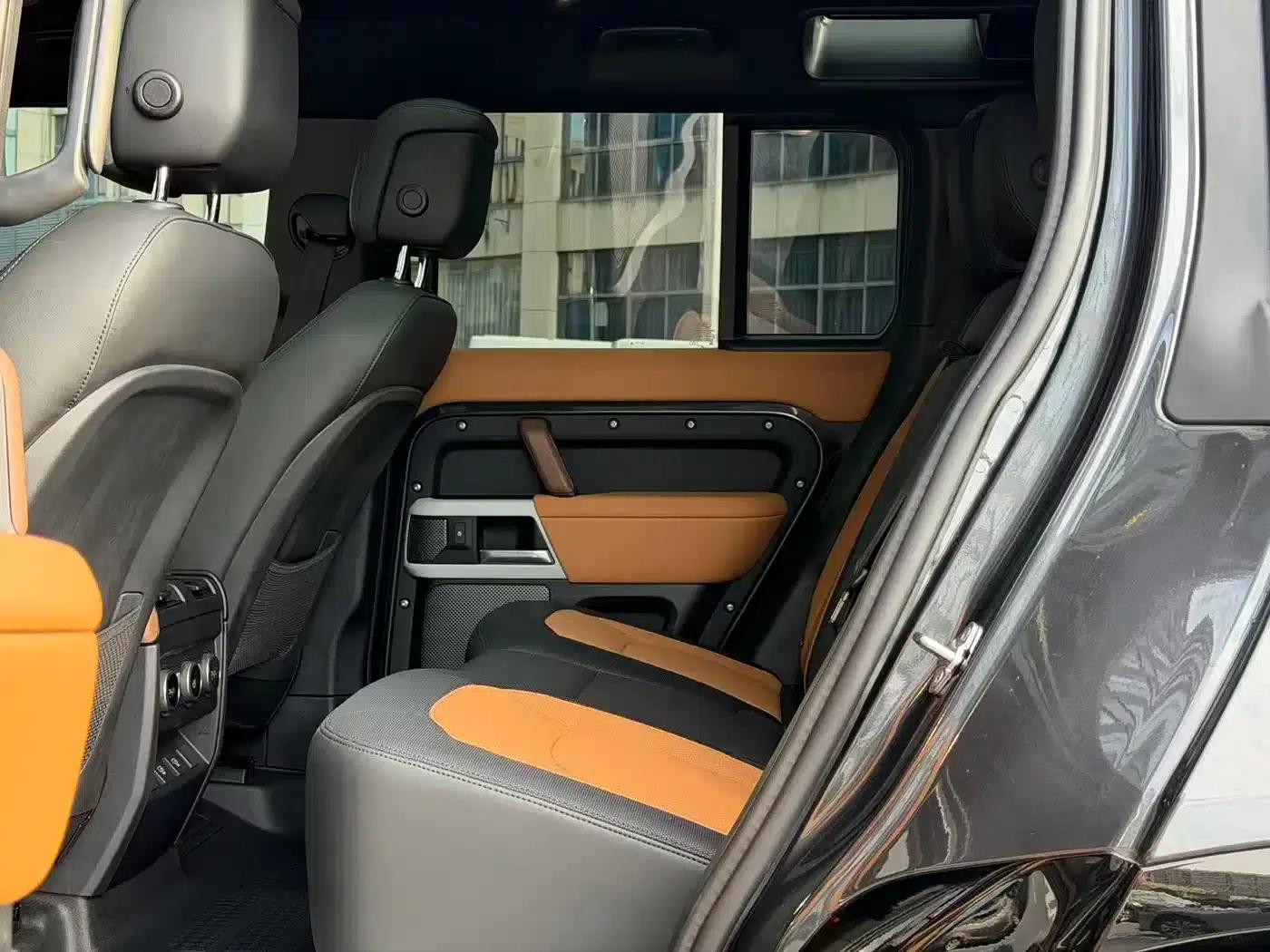 2024 Land Rover Defender 110 3.0T P400 X-DYNAMIC HSE — миниатюра 8