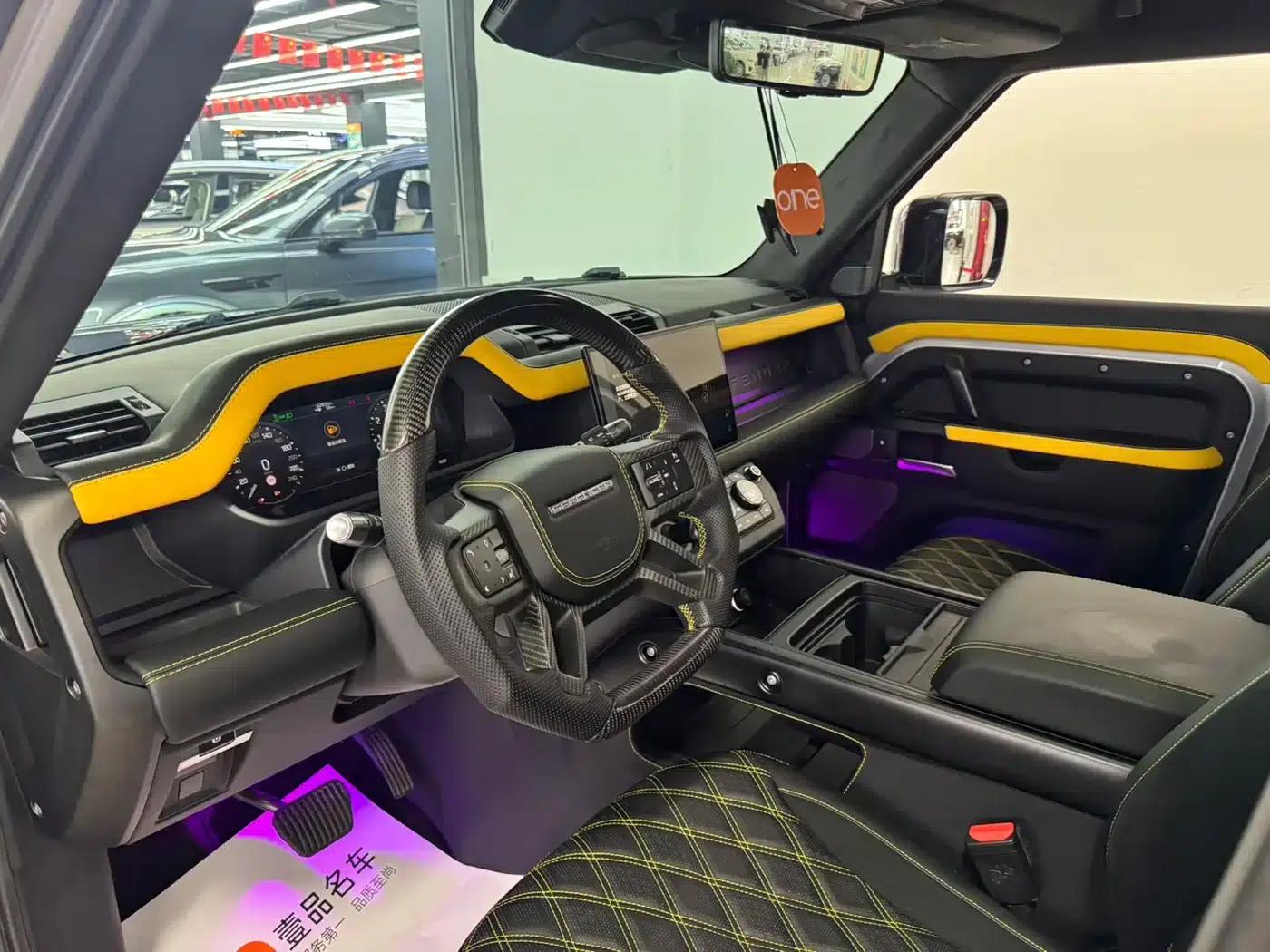 2020 Land Rover Defender 110 P400 Dark Edition — миниатюра 5