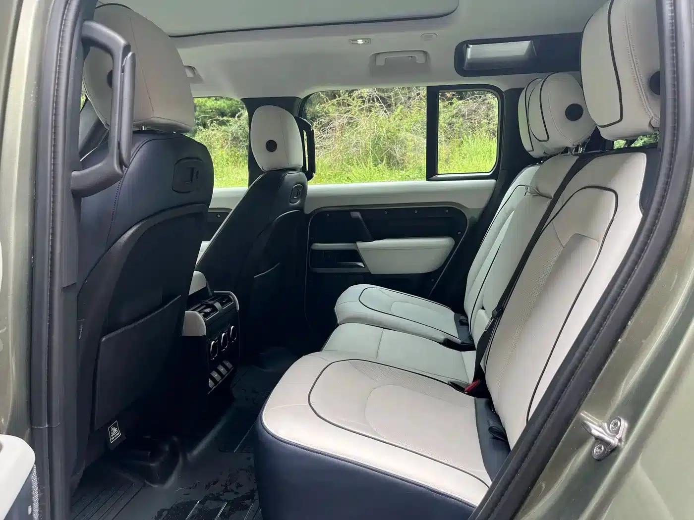 2020 Land Rover Defender 110 P400 SE — миниатюра 8