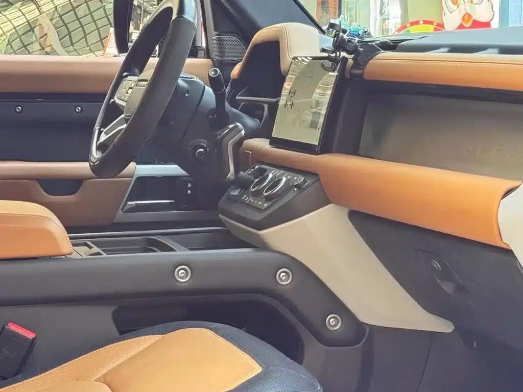 2024 Land Rover Defender 110 3.0T P400 X-DYNAMIC HSE — миниатюра 5
