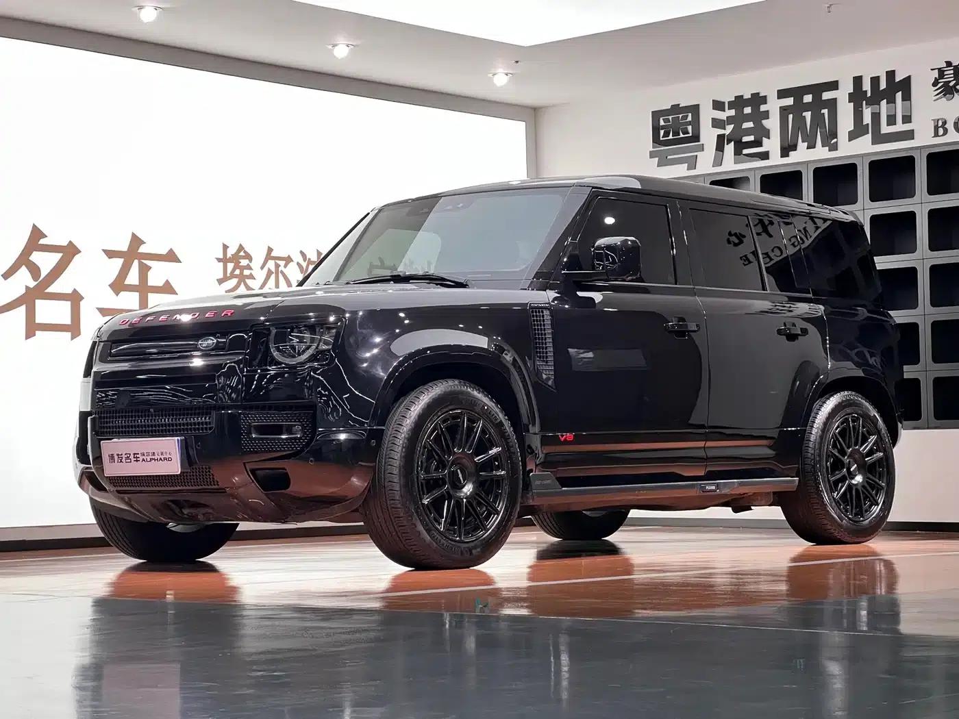 2024 Land Rover Defender 110 5.0T V8 — миниатюра 1