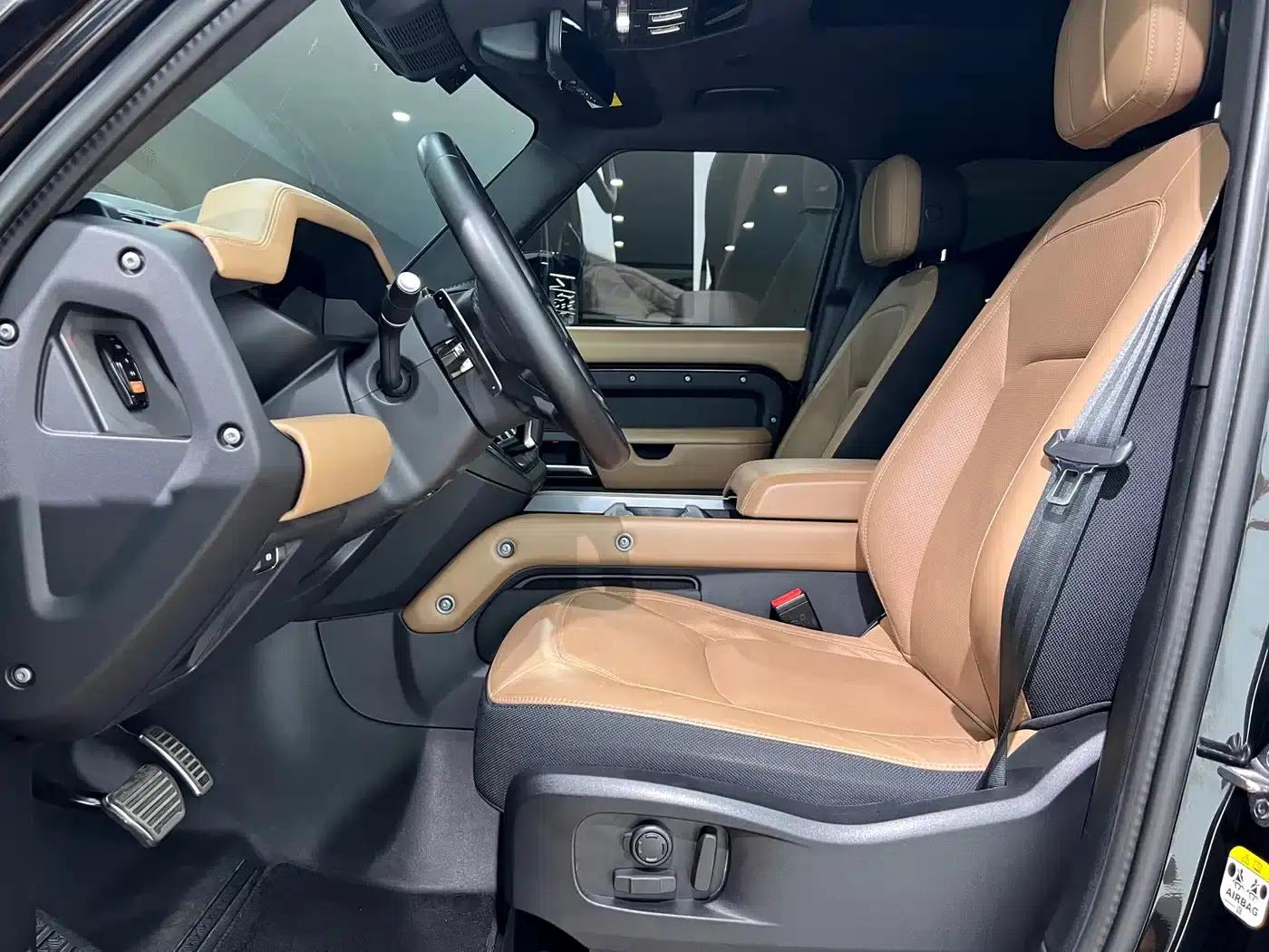 2024 Land Rover Defender 110 5.0T V8 — миниатюра 11
