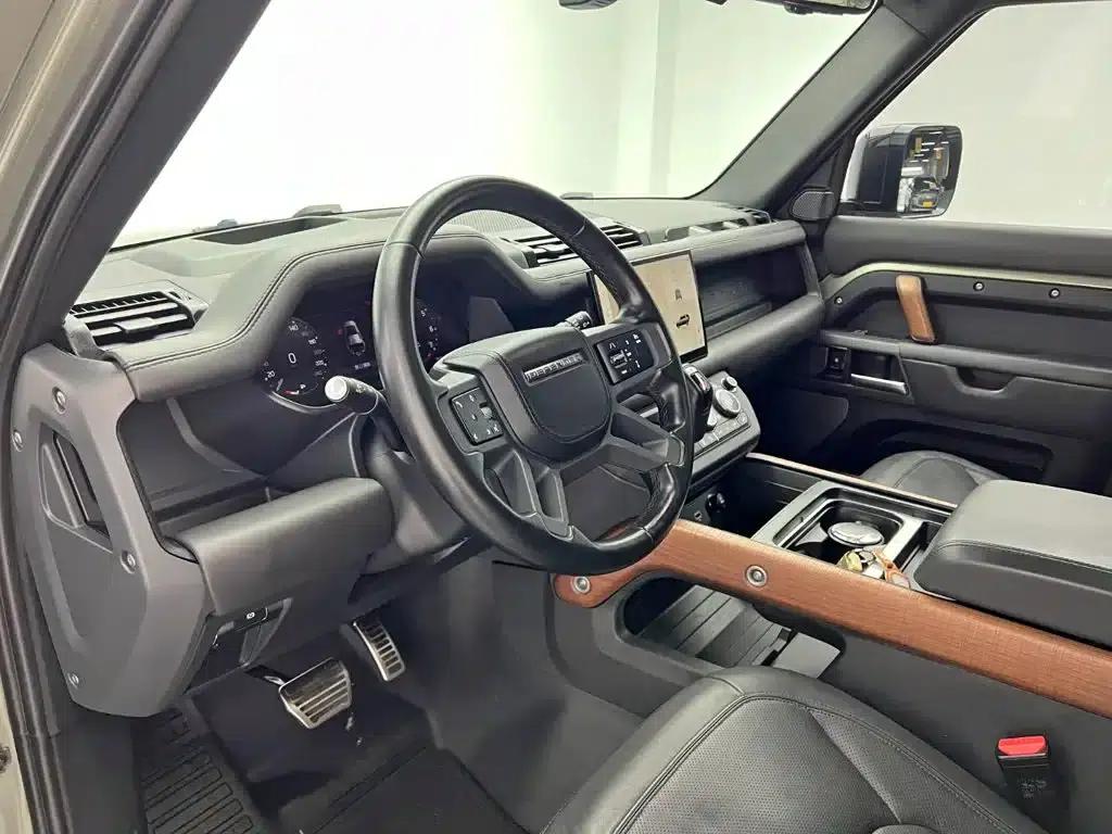 2023 Land Rover Defender 110 3.0T P400 X — миниатюра 13