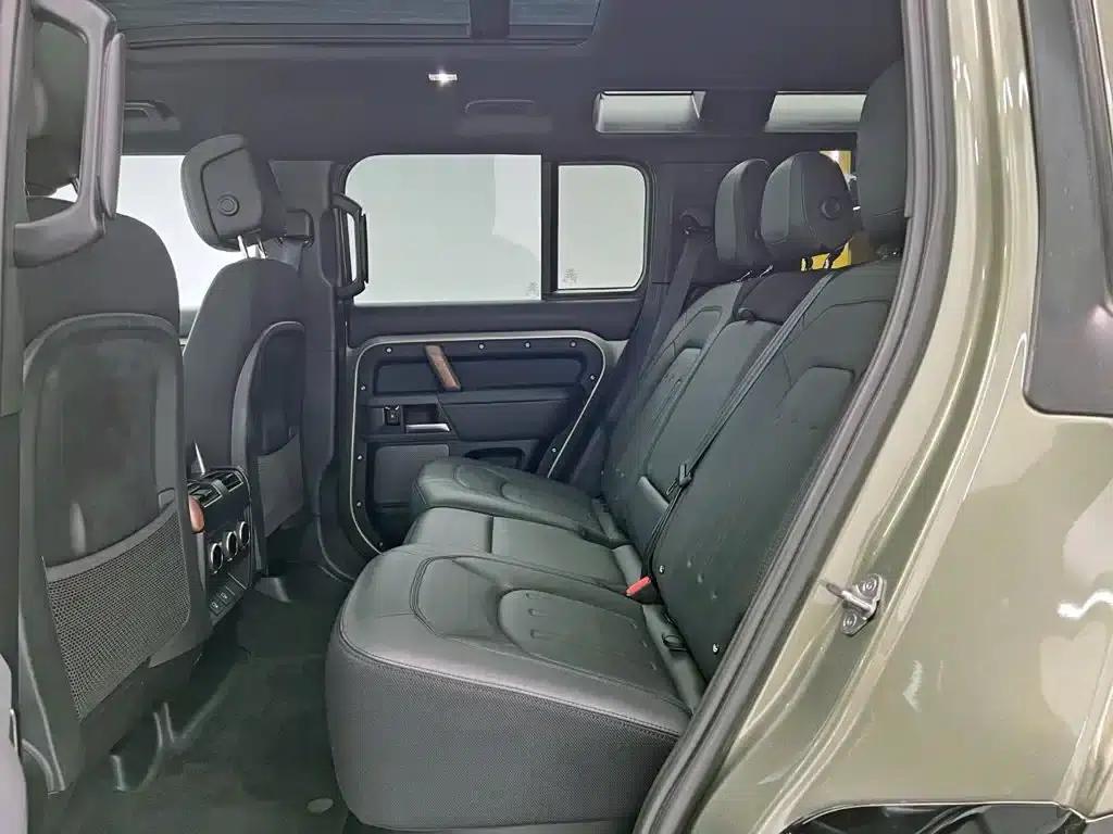 2023 Land Rover Defender 110 3.0T P400 X — миниатюра 15