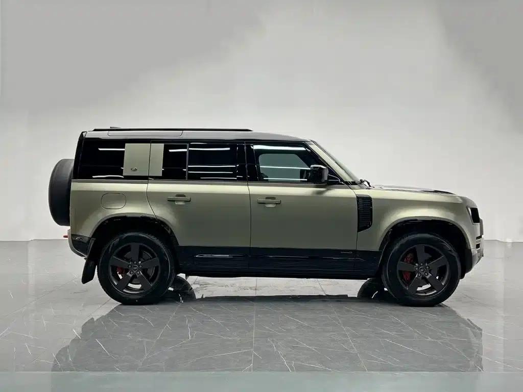 2023 Land Rover Defender 110 3.0T P400 X — миниатюра 7