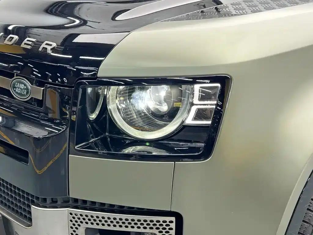2023 Land Rover Defender 110 3.0T P400 X — миниатюра 9