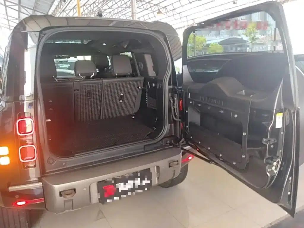 2023 Land Rover Defender Facelift 110 3.0T P400 X-DYNAMIC HSE — миниатюра 19