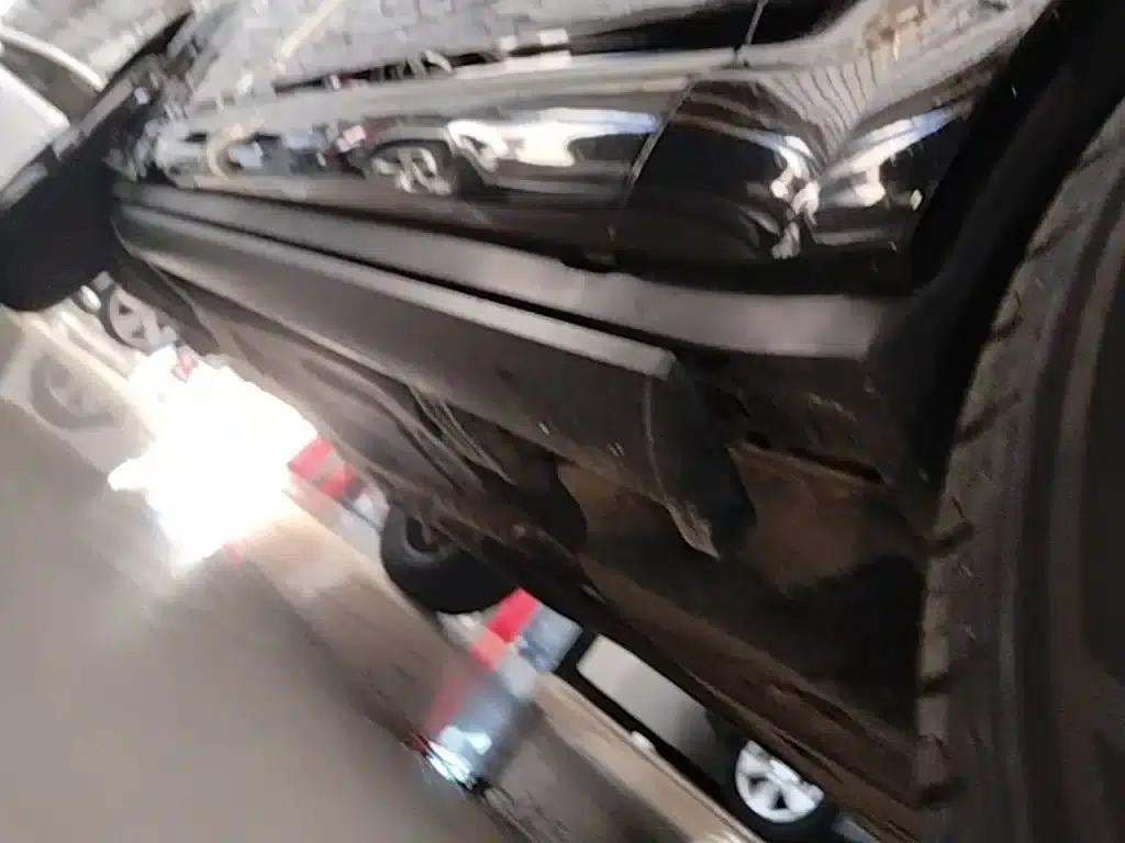 2023 Land Rover Defender Facelift 110 3.0T P400 X-DYNAMIC HSE — миниатюра 21