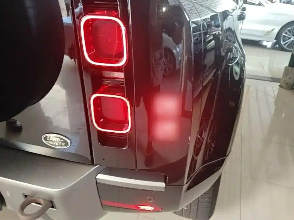 2023 Land Rover Defender Facelift 110 3.0T P400 X-DYNAMIC HSE — миниатюра 8