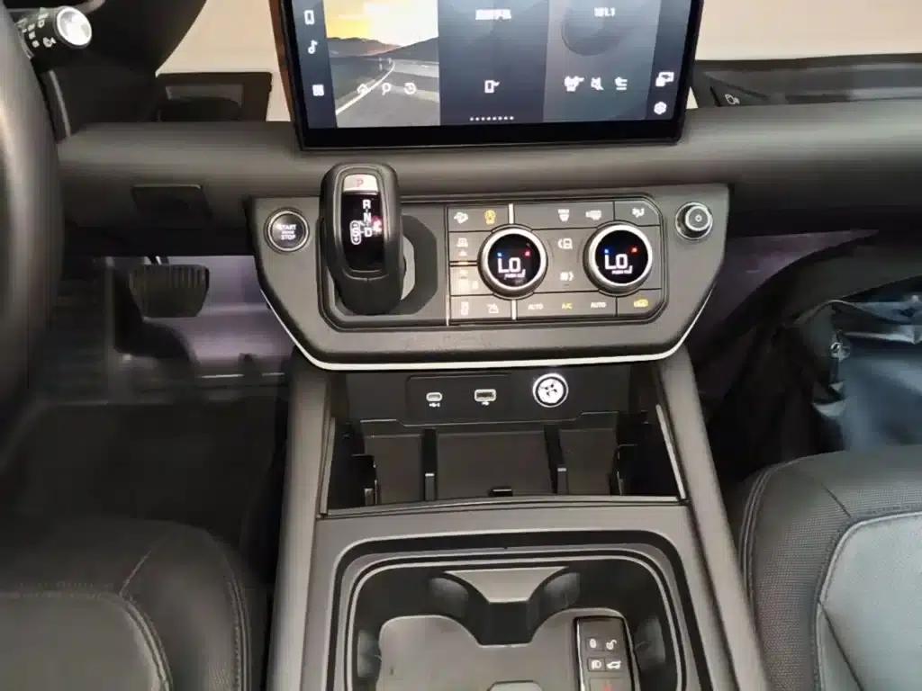 2023 Land Rover Defender Facelift 110 3.0T P400 X-DYNAMIC HSE — миниатюра 14