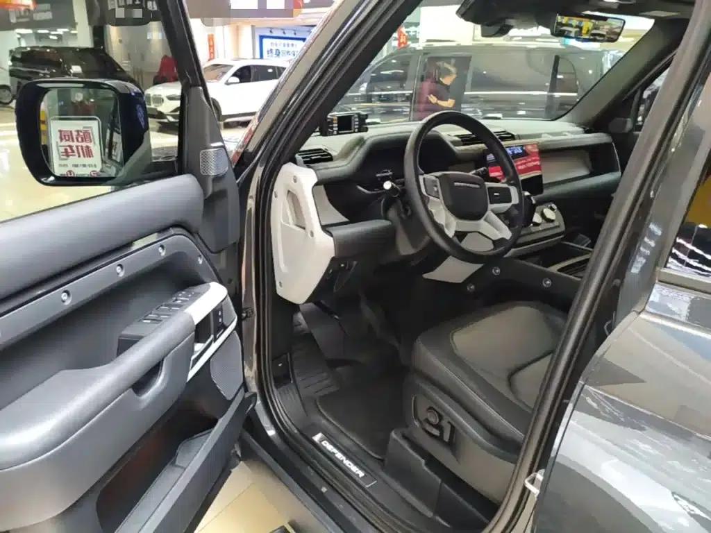 2023 Land Rover Defender Facelift 110 3.0T P400 X-DYNAMIC HSE — миниатюра 16