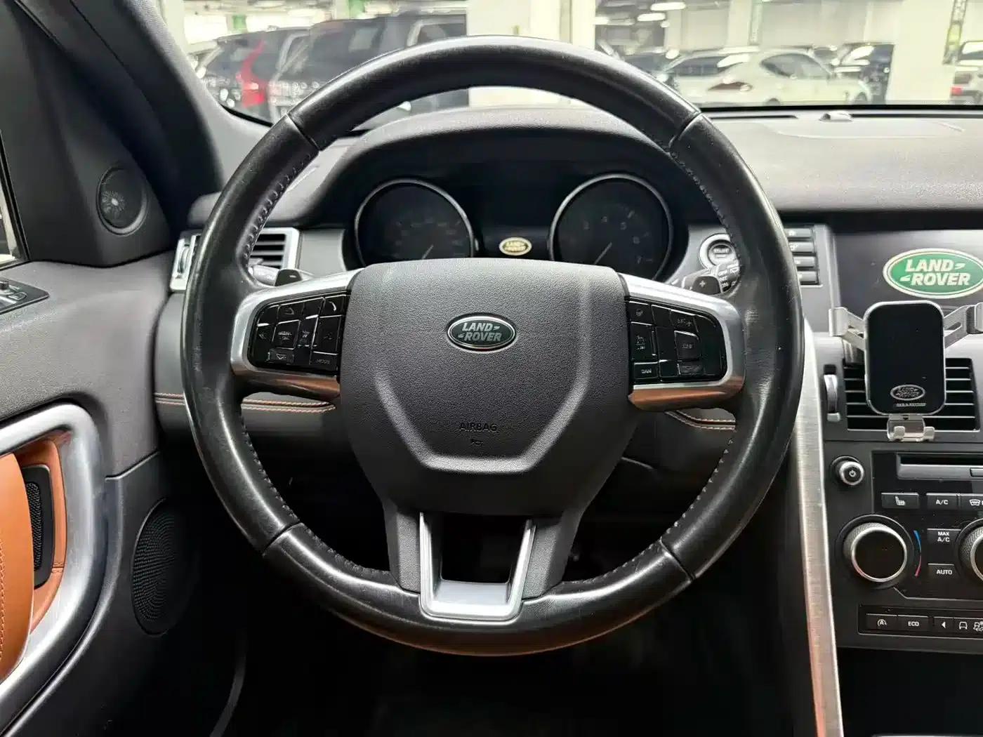 Discovery Sport 2016 2.0T HSE Luxury — миниатюра 10