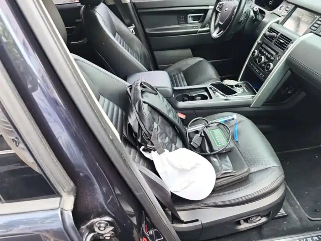 Discovery Sport (Imported) 2015 2.0T HSE Luxury — миниатюра 25