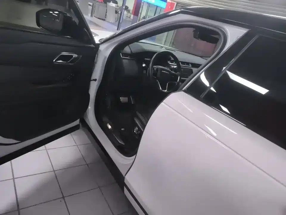 Range Rover Velar 2021 P250 Black Limited Edition — миниатюра 5