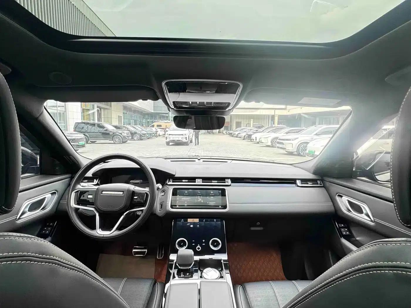 Range Rover Velar 2022 250PS Gold Edition — миниатюра 11