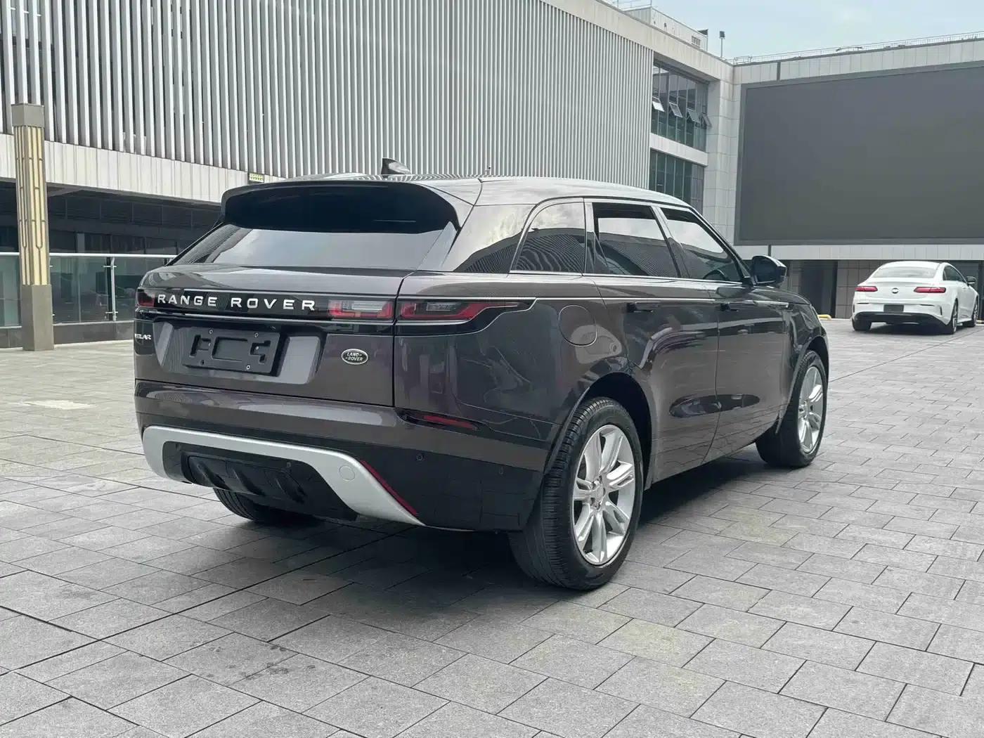 Range Rover Velar 2022 250PS Gold Edition — миниатюра 15