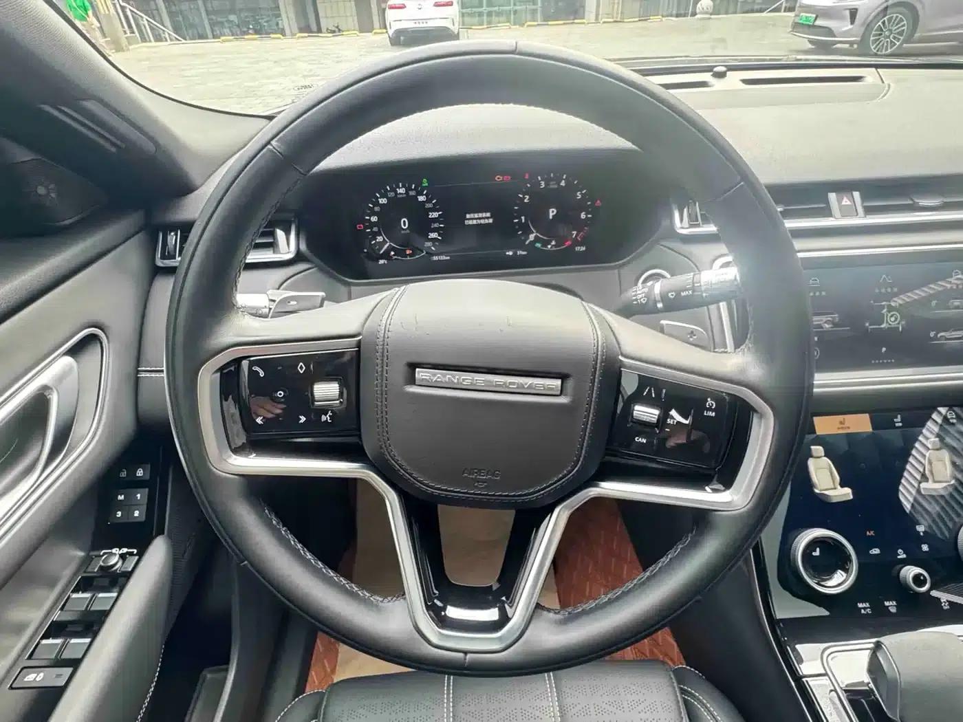 Range Rover Velar 2022 250PS Gold Edition — миниатюра 7