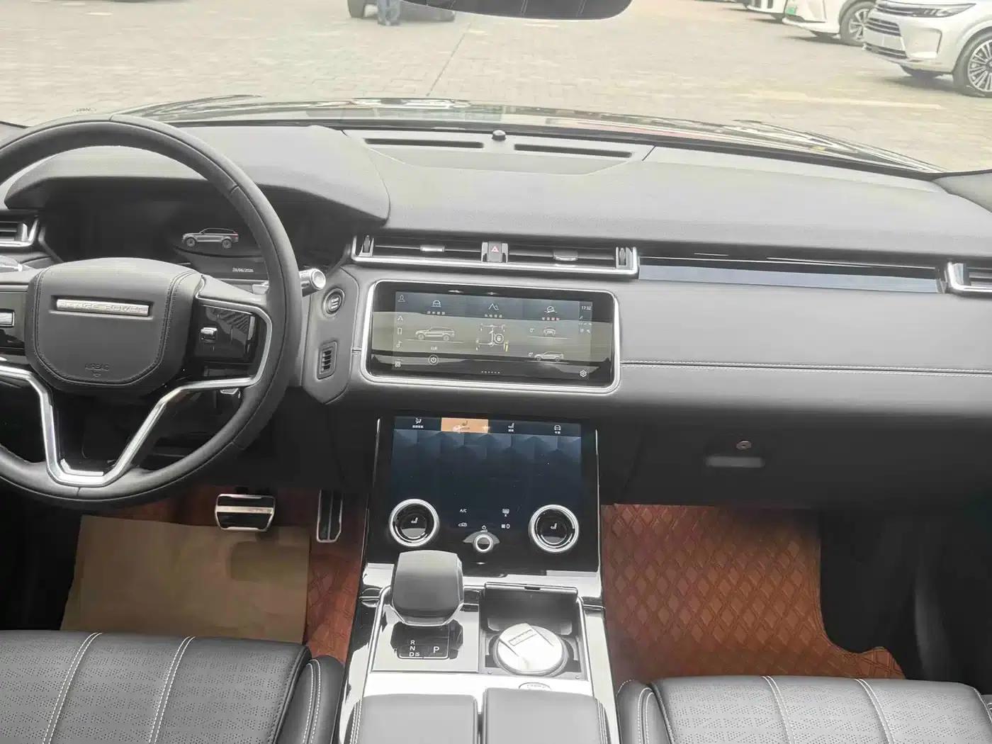 Range Rover Velar 2022 250PS Gold Edition — миниатюра 8