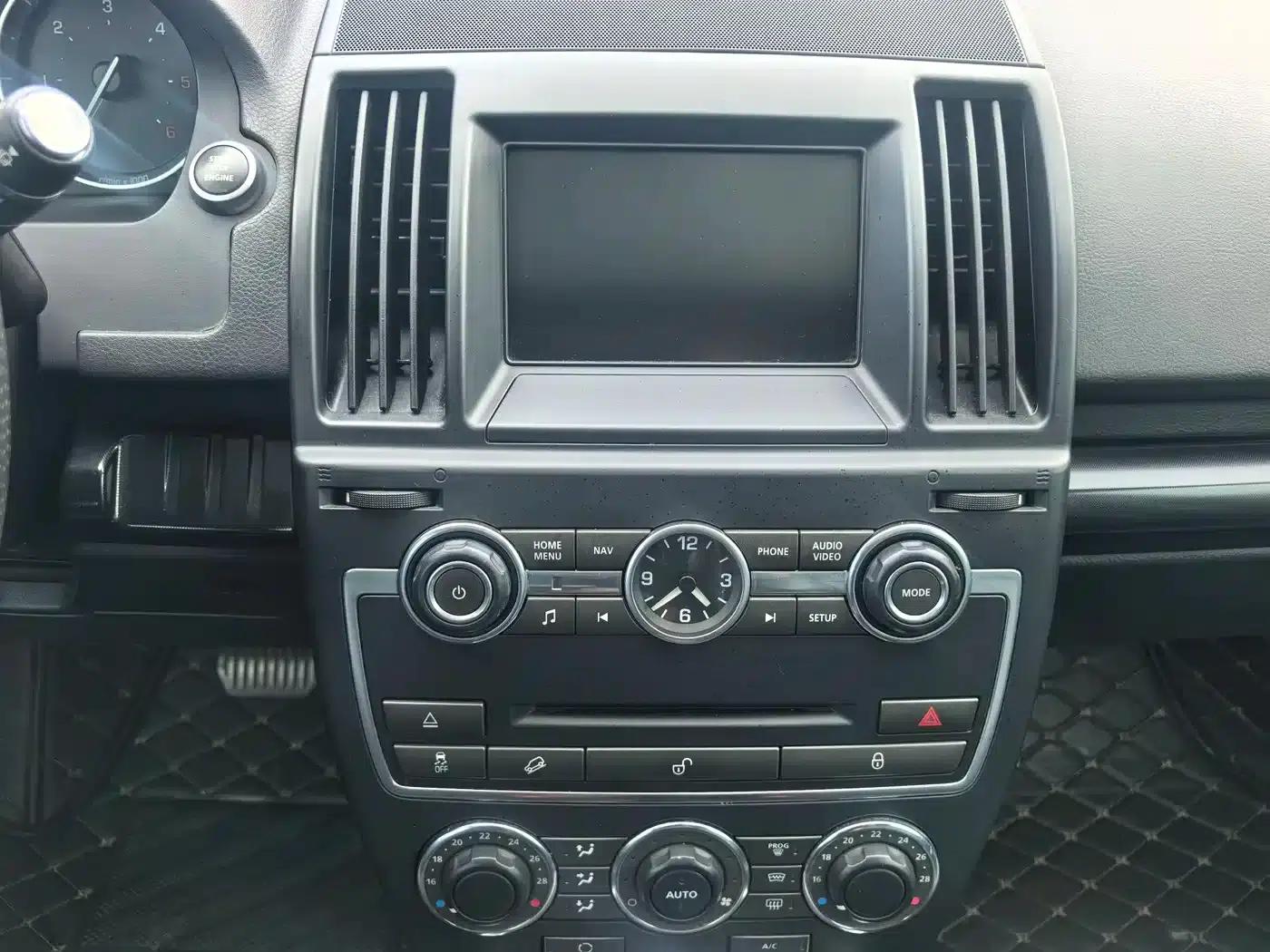 Freelander 2 2014 2.2T SD4 SE Diesel — миниатюра 16