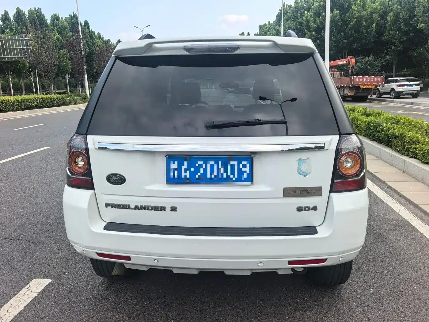 Freelander 2 2014 2.2T SD4 SE Diesel — миниатюра 5