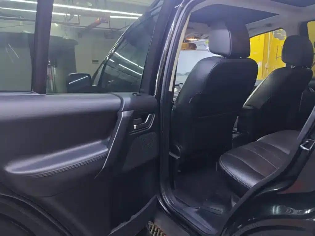 Freelander 2 2014 2.0T Si4 SE Petrol Version — миниатюра 8