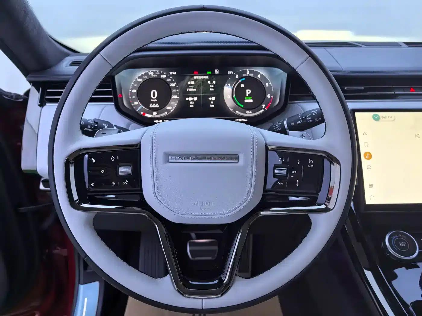 Range Rover Sport Hybrid 2023 P510e Plug-in Electric Hybrid First Edition — миниатюра 11