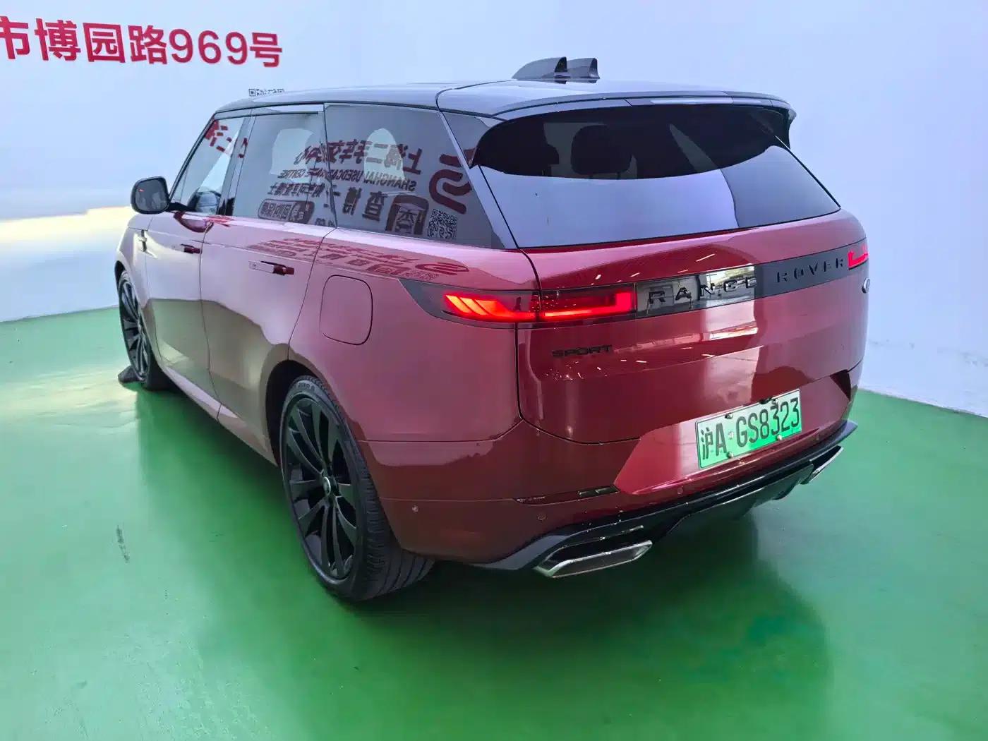 Range Rover Sport Hybrid 2023 P510e Plug-in Electric Hybrid First Edition — миниатюра 6