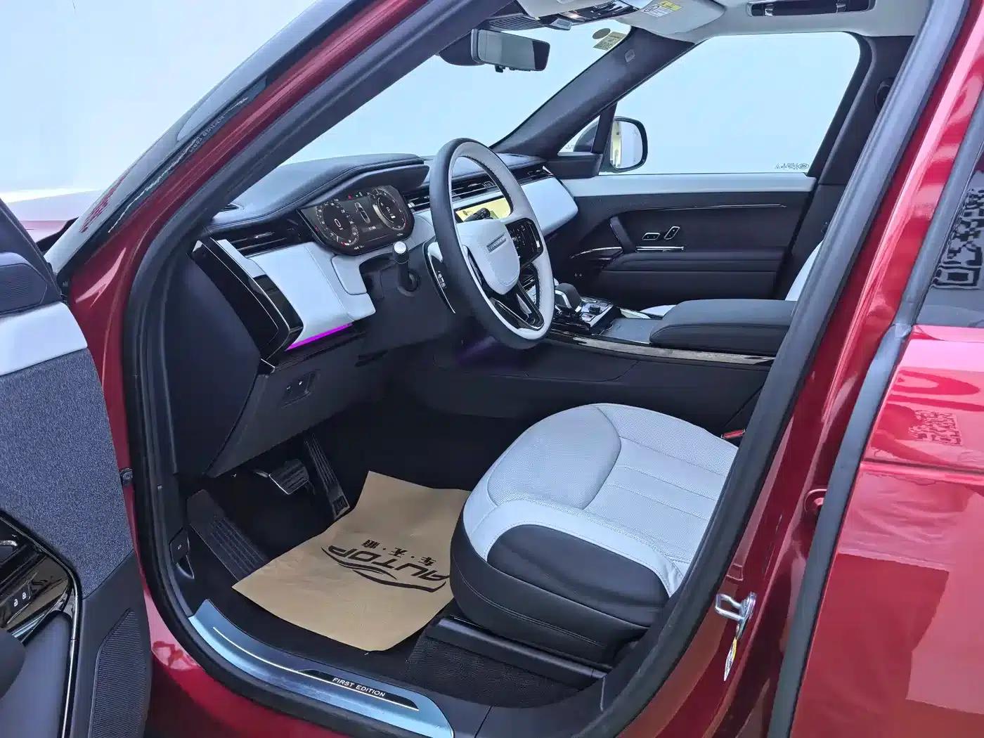Range Rover Sport Hybrid 2023 P510e Plug-in Electric Hybrid First Edition — миниатюра 8