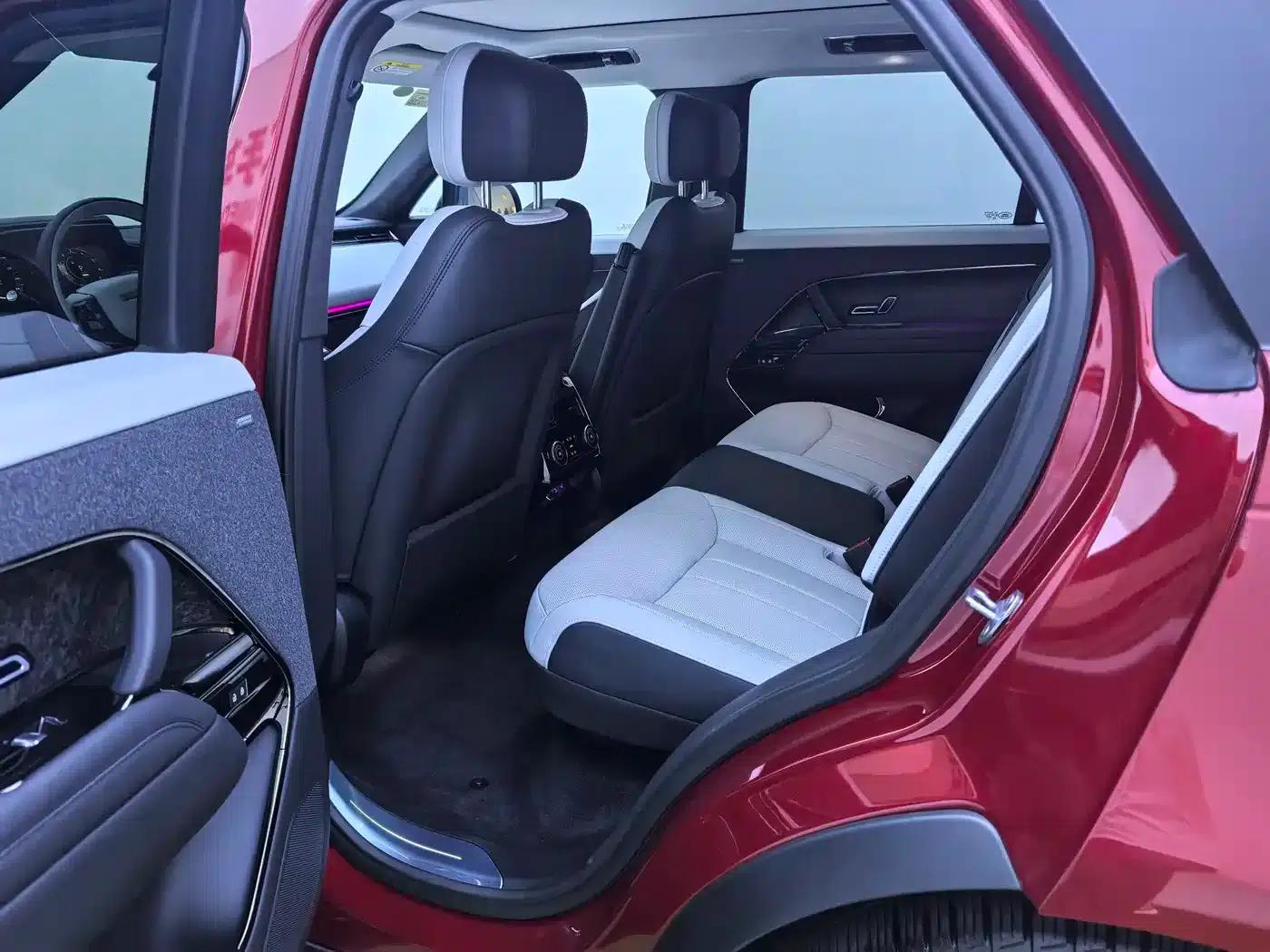 Range Rover Sport Hybrid 2023 P510e Plug-in Electric Hybrid First Edition — миниатюра 9