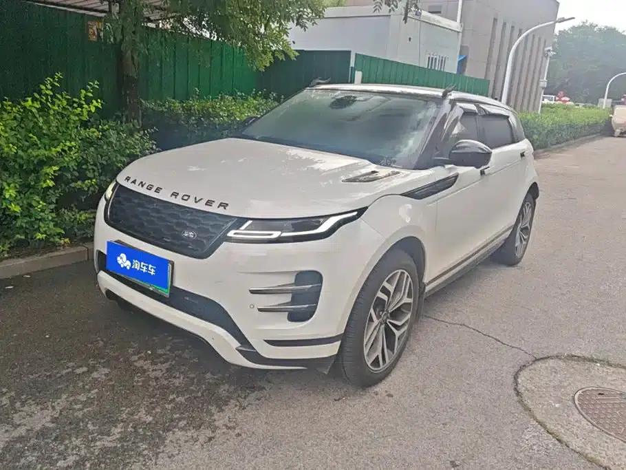 Range Rover Evoque Hybrid 2022 Model P300e Plug-in Electric Hybrid — миниатюра 1