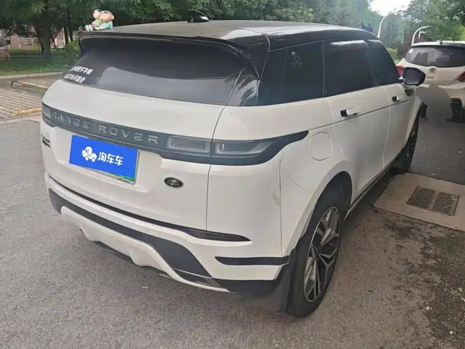 Range Rover Evoque Hybrid 2022 Model P300e Plug-in Electric Hybrid — миниатюра 3
