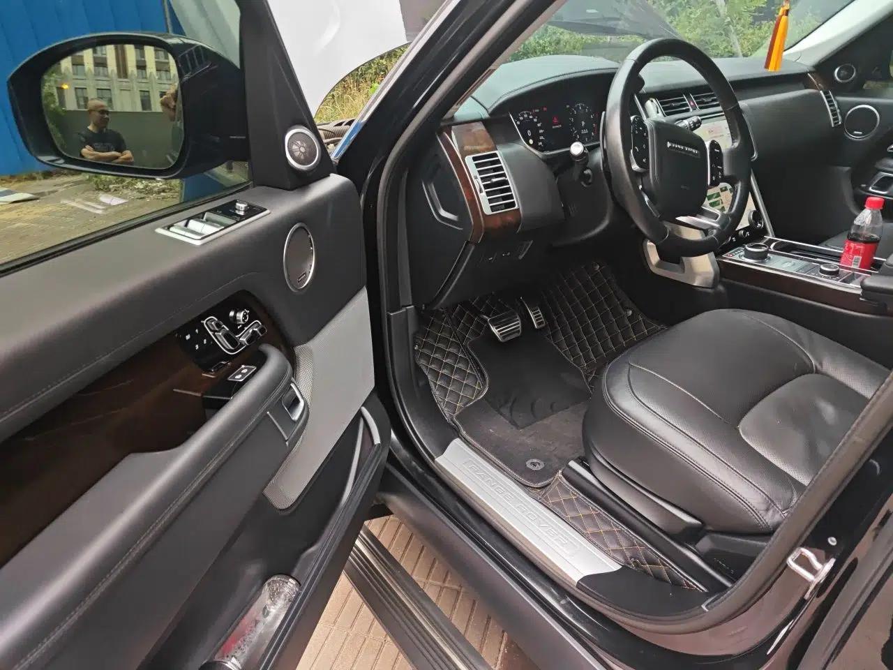 Land Rover Range 2022 3.0 L6 360 PS Legacy Edition — миниатюра 16