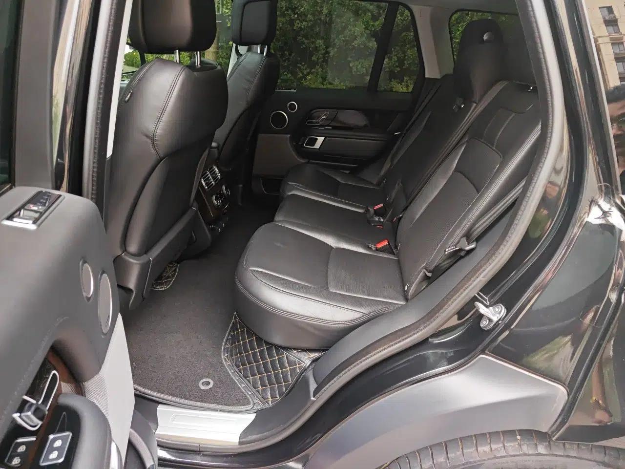 Land Rover Range 2022 3.0 L6 360 PS Legacy Edition — миниатюра 17