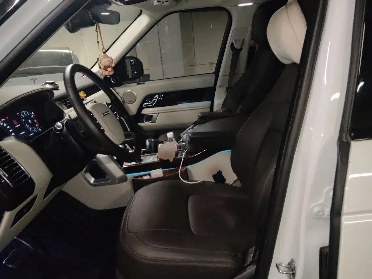 Land Rover Range 2021 3.0 L6 Century Extended Classic Edition — миниатюра 15