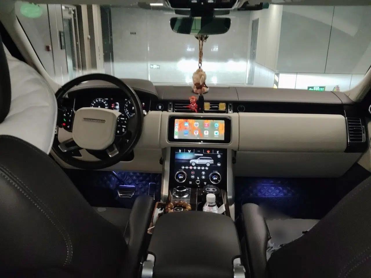 Land Rover Range 2021 3.0 L6 Century Extended Classic Edition — миниатюра 9