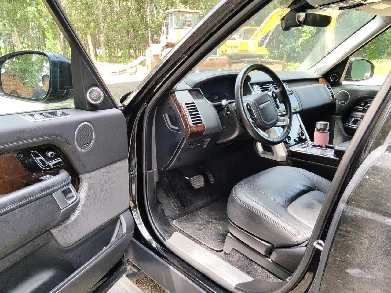 Land Rover Range 2020 3.0 L6 Grand Edition — миниатюра 16