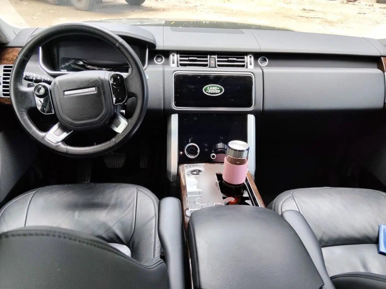 Land Rover Range 2020 3.0 L6 Grand Edition — миниатюра 9