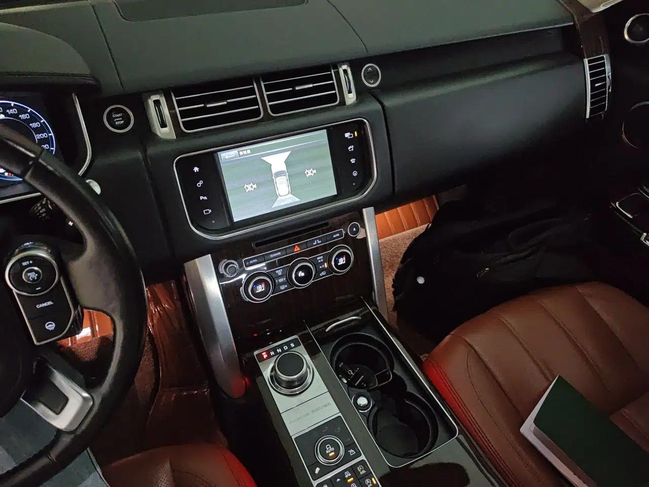 Land Rover Range 2016 3.0 SC V6 Vogue SE Long-Wheelbase Edition — миниатюра 14