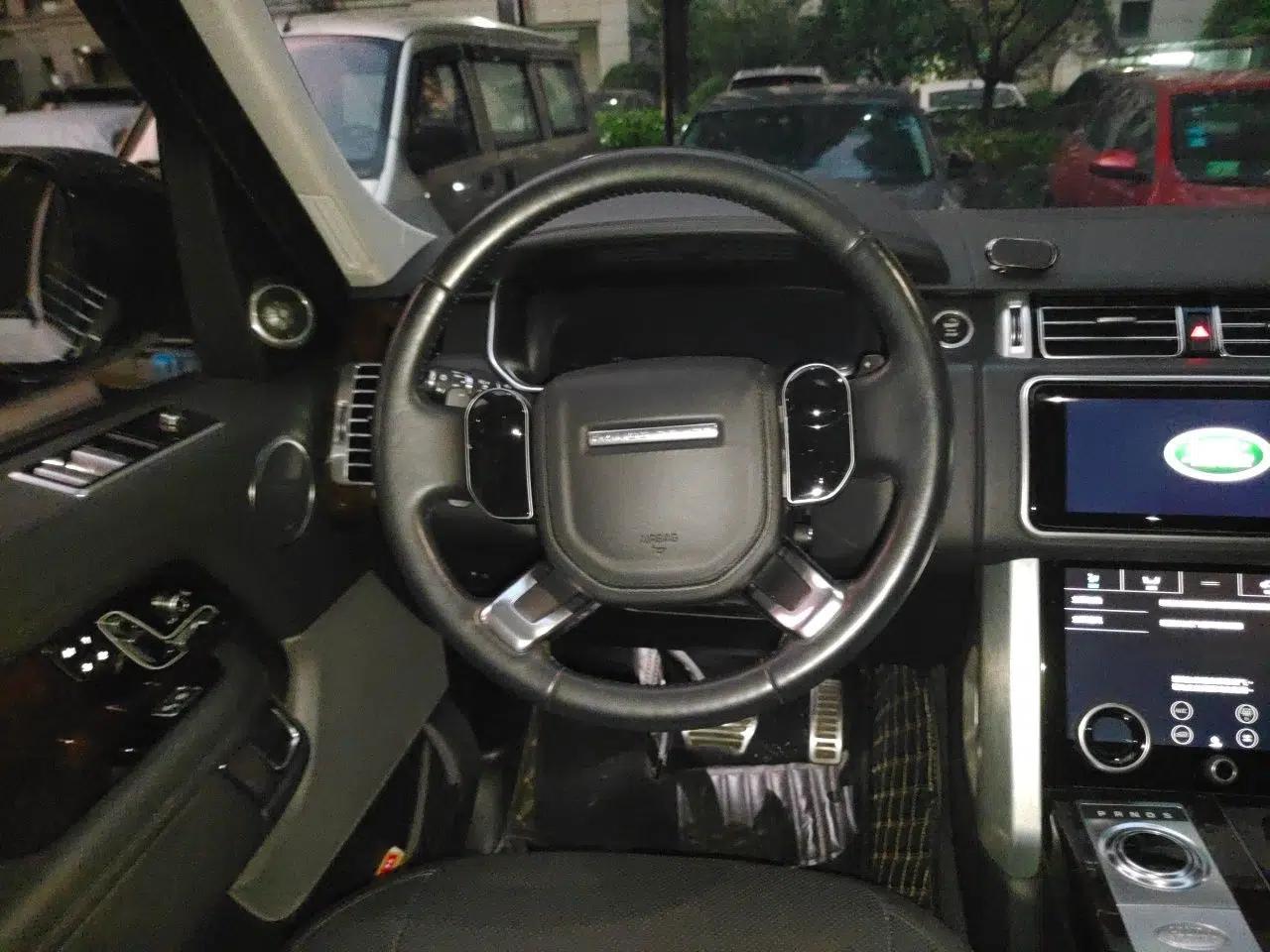 Land Rover Range 2020 3.0 L6 Long-Wheelbase Legacy — миниатюра 10