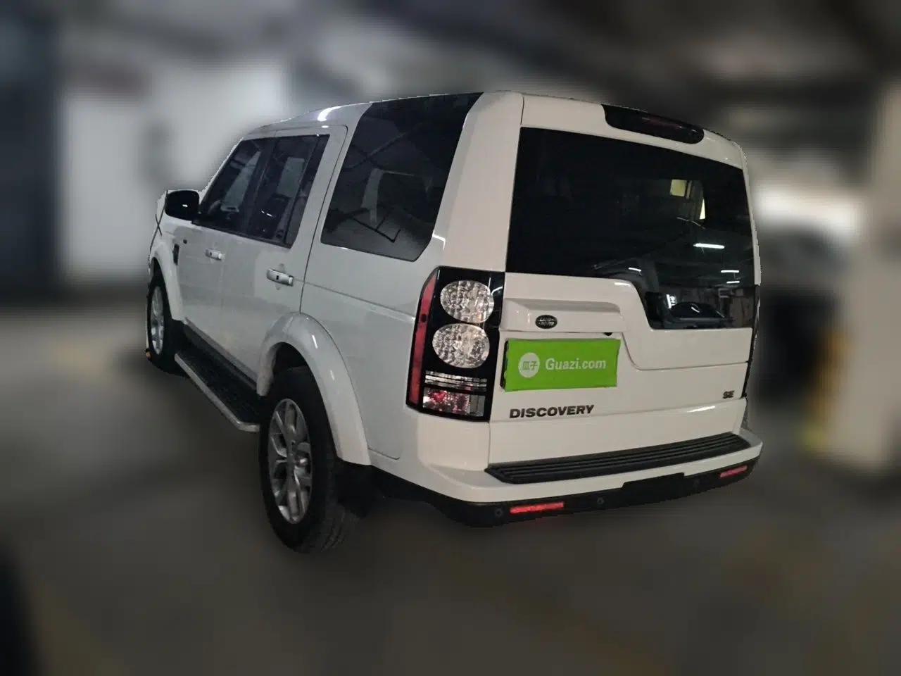 Land Rover Discovery 2015 3.0 SC V6 SE — миниатюра 4