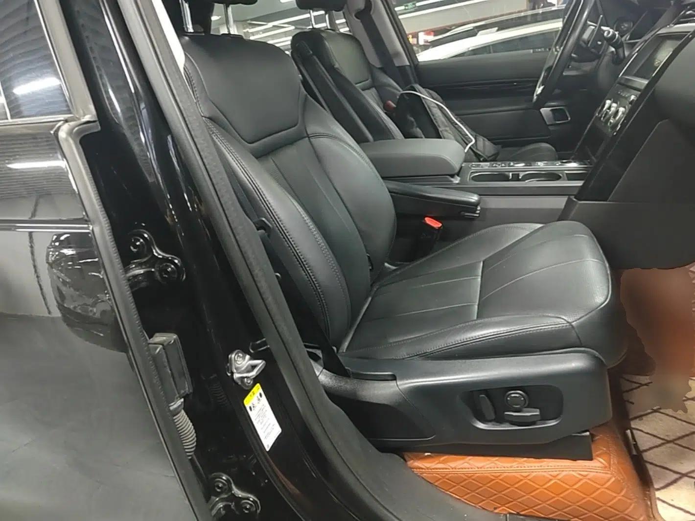 Land Rover Discovery 2020 2.0T SE — миниатюра 19