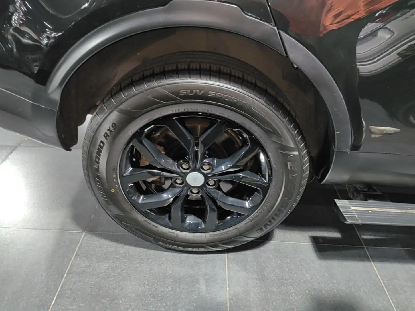 Land Rover Discovery 2018 3.0 SC V6 SE — миниатюра 16