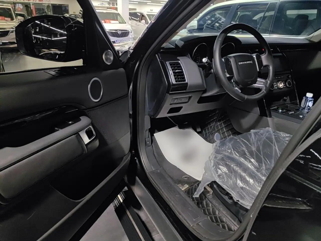 Land Rover Discovery 2018 3.0 SC V6 SE — миниатюра 23