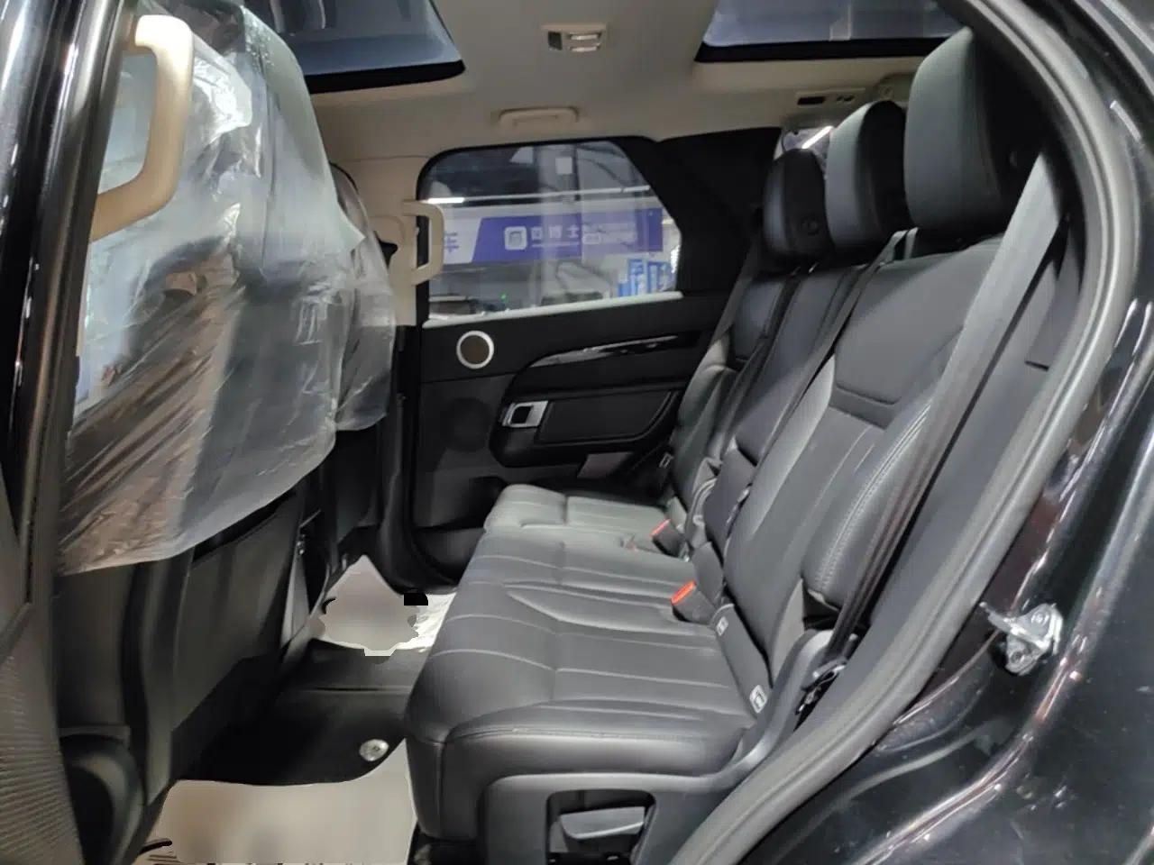 Land Rover Discovery 2018 3.0 SC V6 SE — миниатюра 25