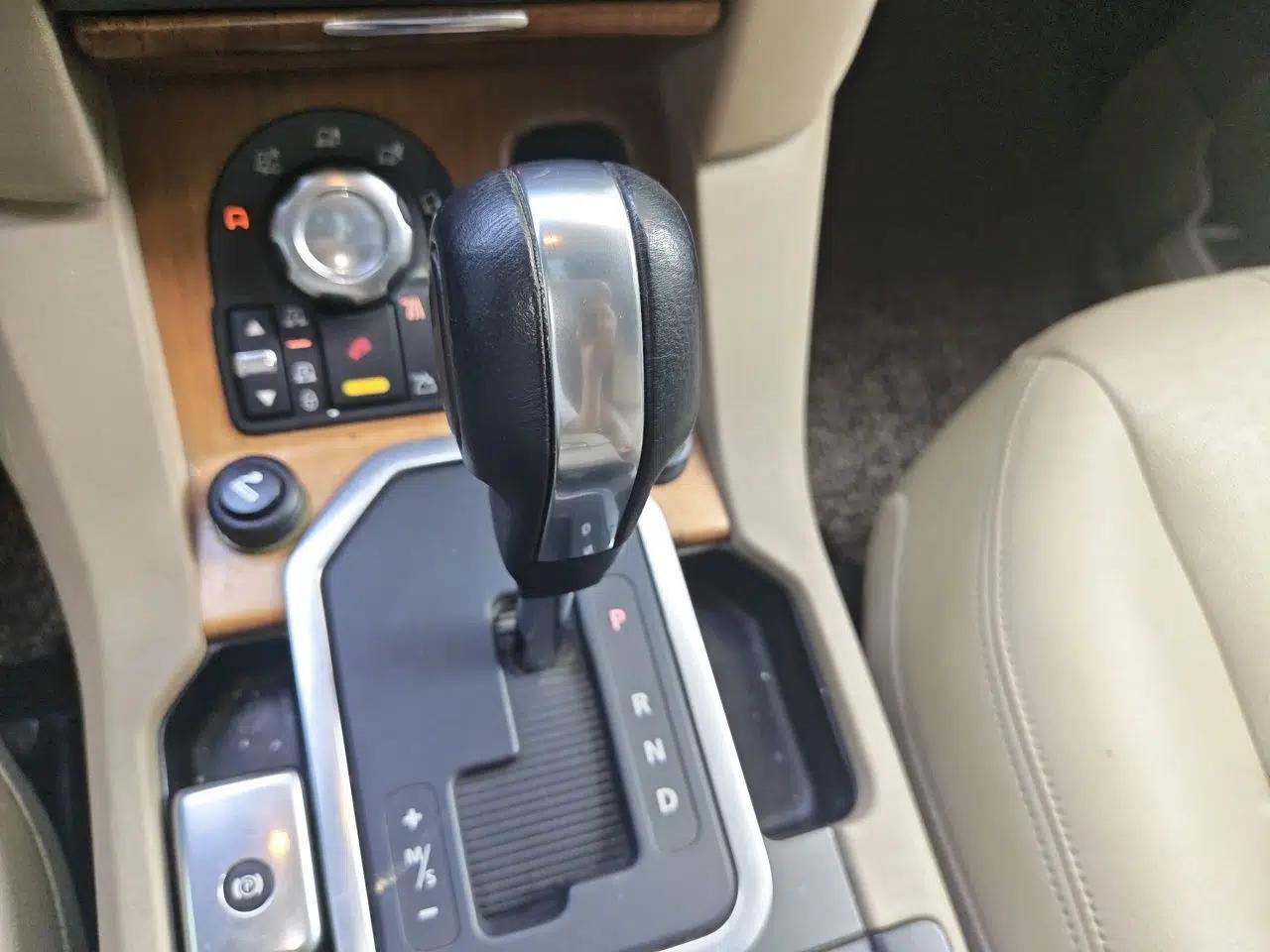 Land Rover Discovery 2010 5.0 V8 HSE Gasoline Model — миниатюра 14