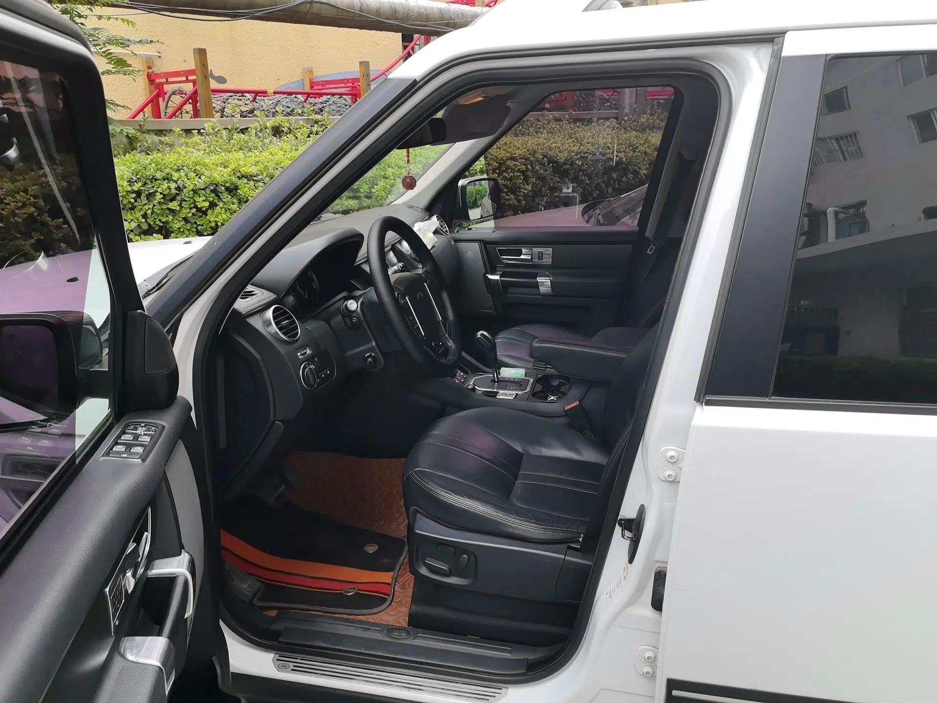 Land Rover Discovery 2013 5.0 V8 HSE — миниатюра 15