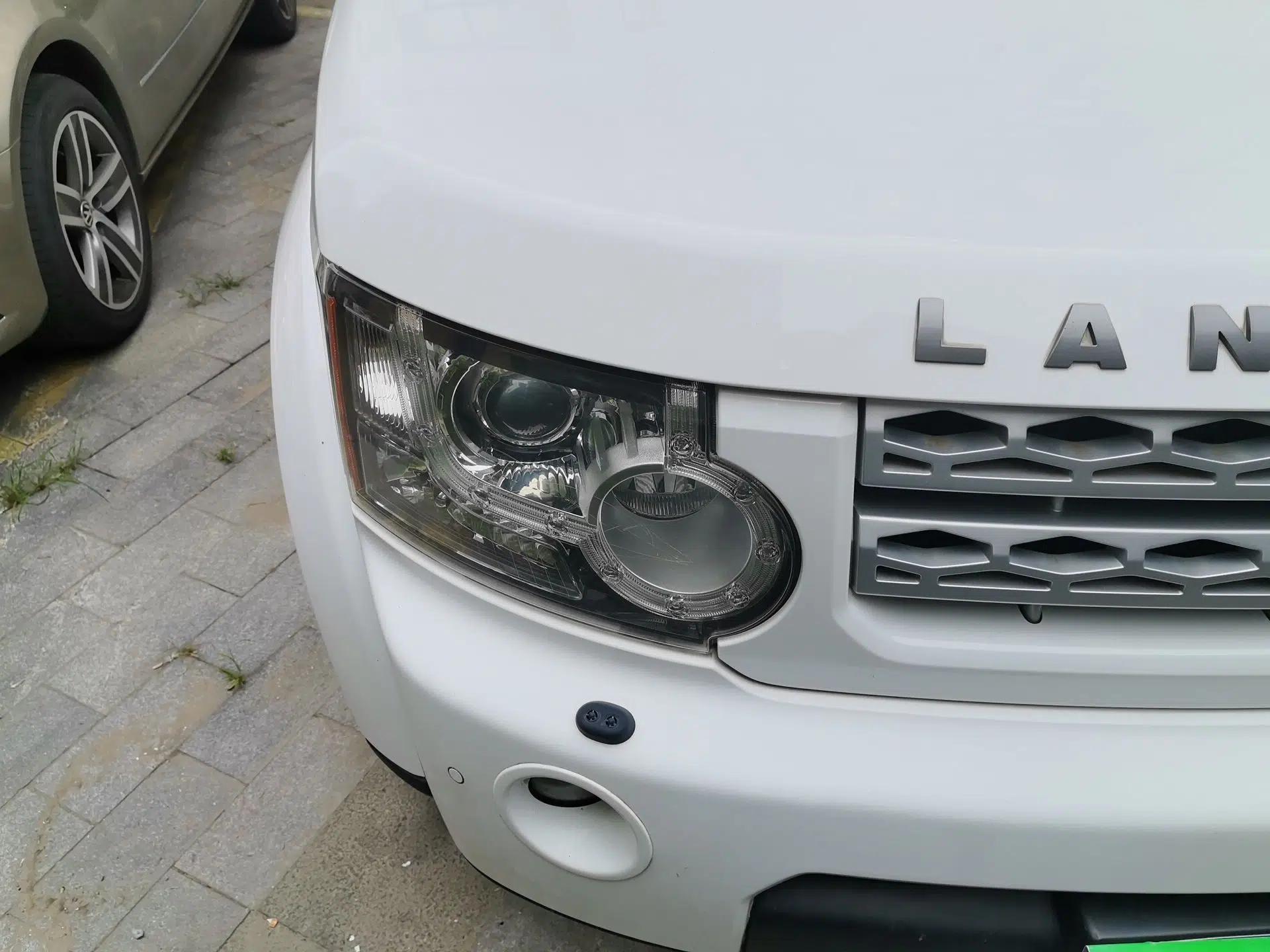 Land Rover Discovery 2013 5.0 V8 HSE — миниатюра 7