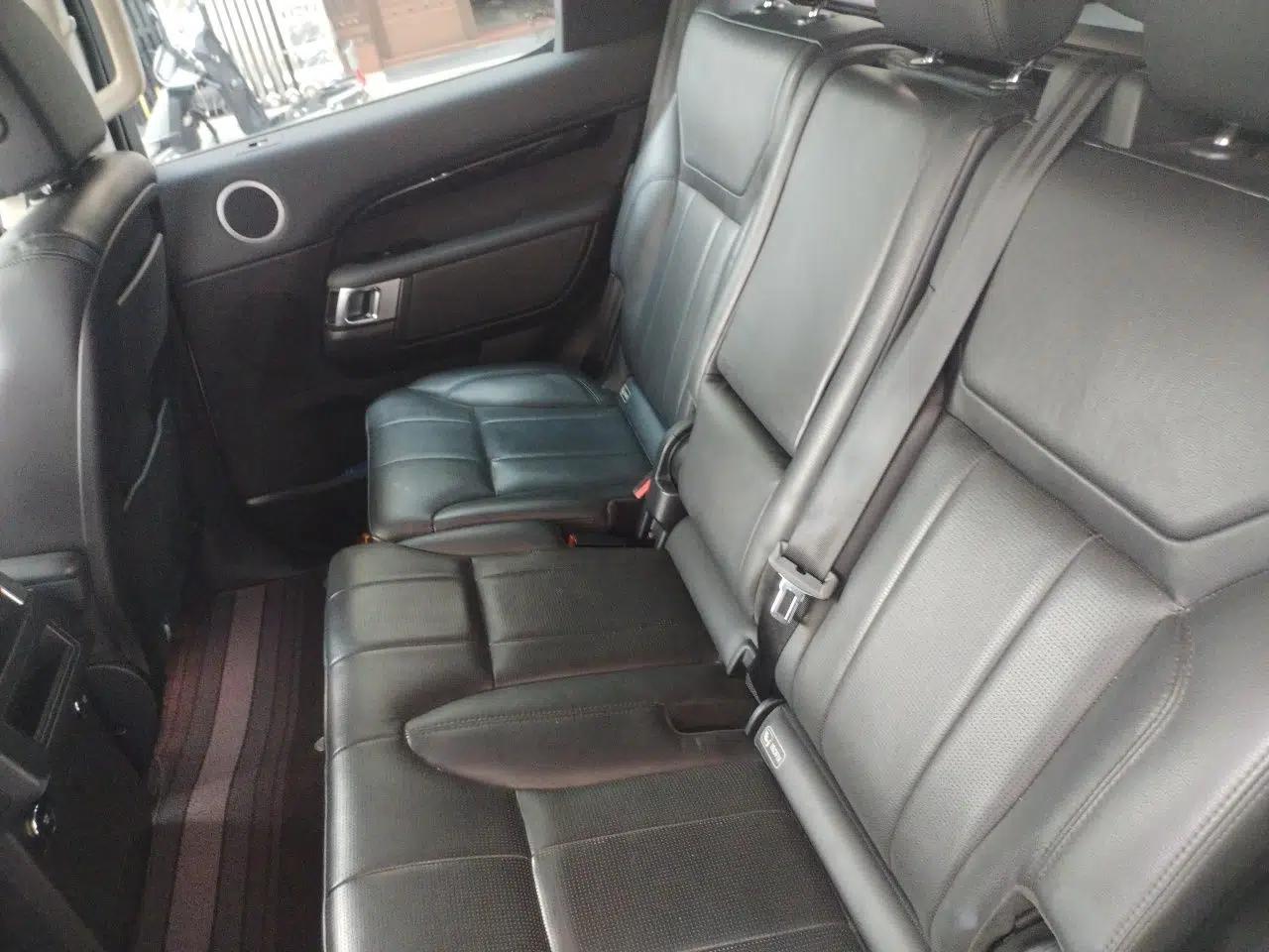 Land Rover Discovery 2018 3.0 SC V6 SE — миниатюра 17